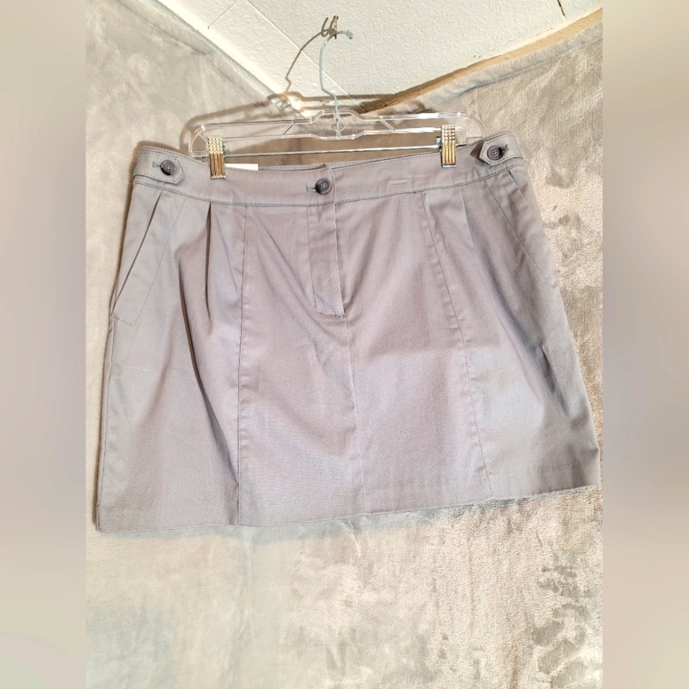 💥💥NWT Gap Skirt